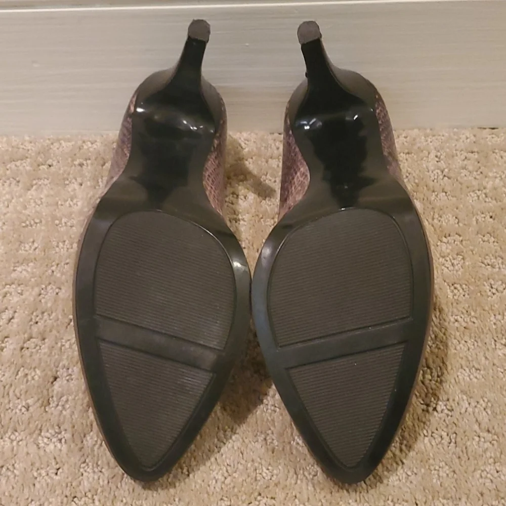 Nine West Faux‎ Snakeskin Heels